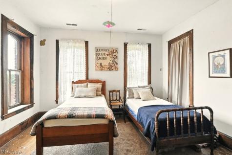 7298 Akron Road Sterling OH 44276