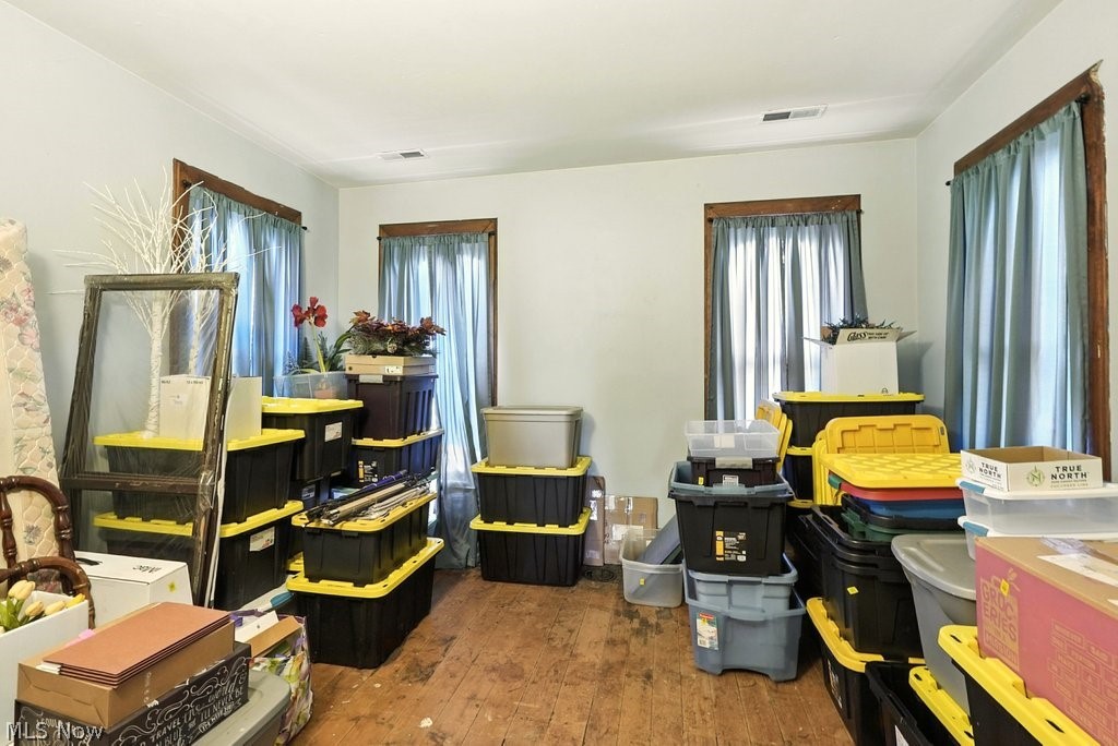 7298 Akron Road Sterling OH 44276
