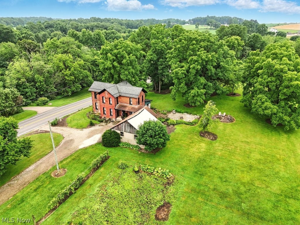 7298 Akron Road Sterling OH 44276