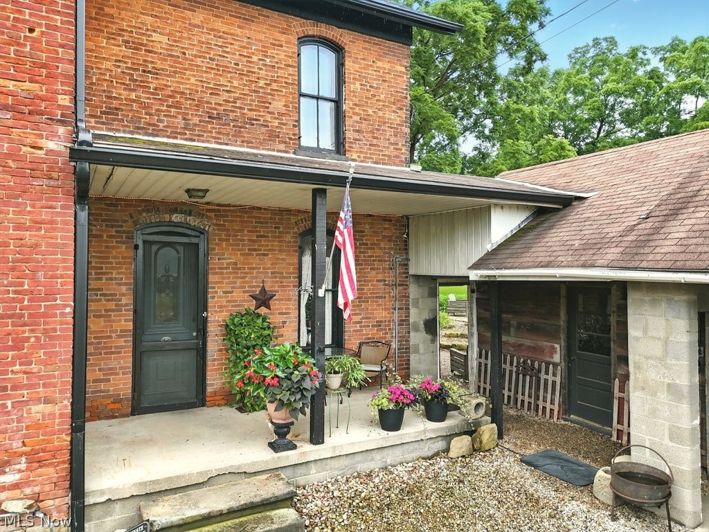 7298 Akron Road Sterling OH 44276