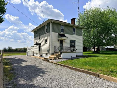 696 E Ohio Avenue Sebring OH 44672