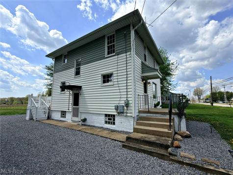 696 E Ohio Avenue Sebring OH 44672