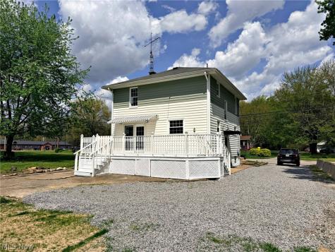696 E Ohio Avenue Sebring OH 44672