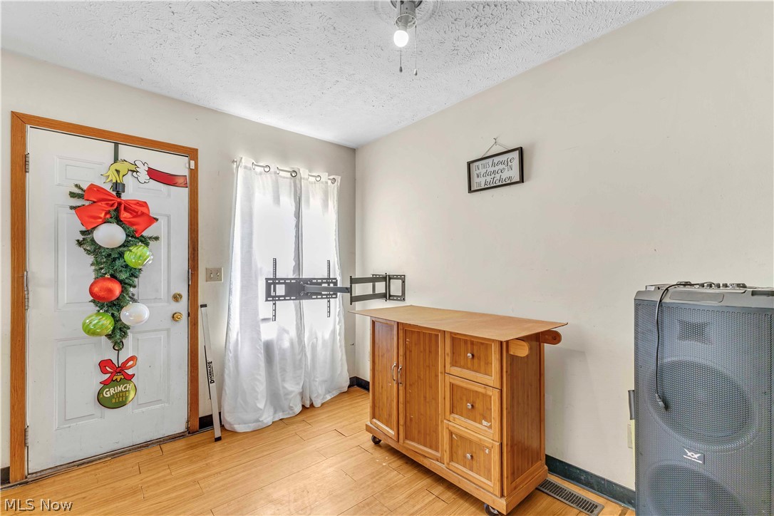 1396 E 124 Street Cleveland OH 44106
