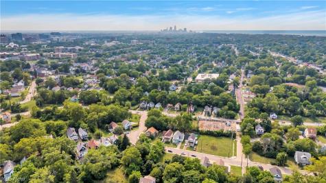 1396 E 124 Street Cleveland OH 44106