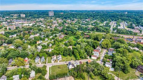 1396 E 124 Street Cleveland OH 44106