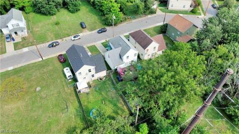 1396 E 124 Street Cleveland OH 44106