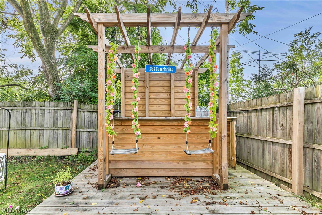 1396 E 124 Street Cleveland OH 44106