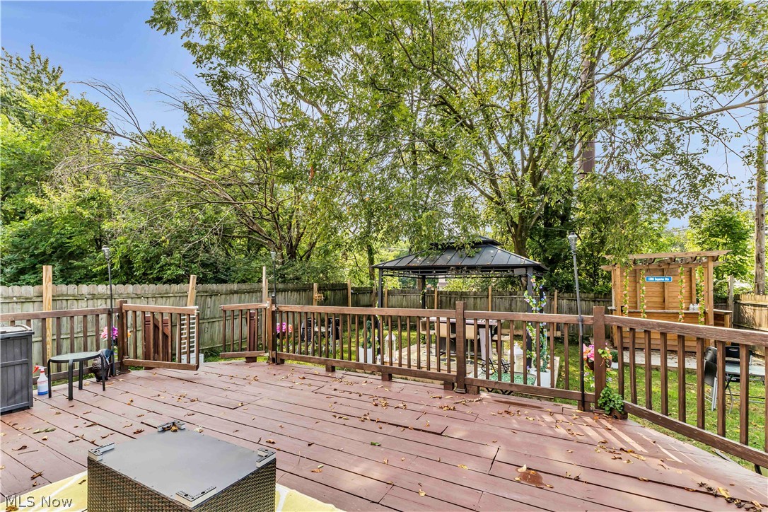 1396 E 124 Street Cleveland OH 44106
