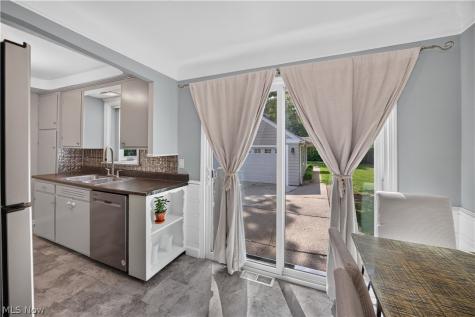 1680 Harwich Road Lyndhurst OH 44124