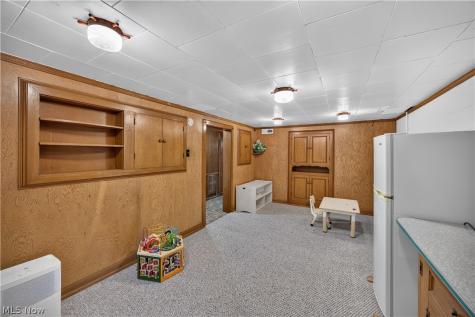 1680 Harwich Road Lyndhurst OH 44124