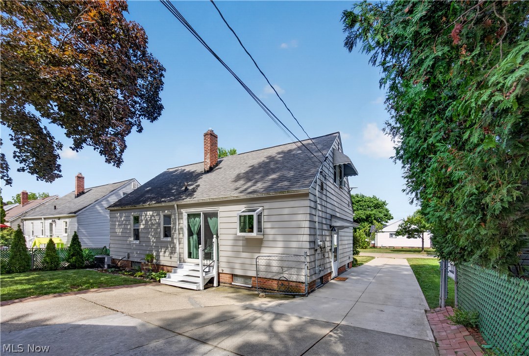 1680 Harwich Road Lyndhurst OH 44124