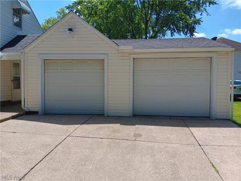 1815 Kirk Court NW Canton OH 44709