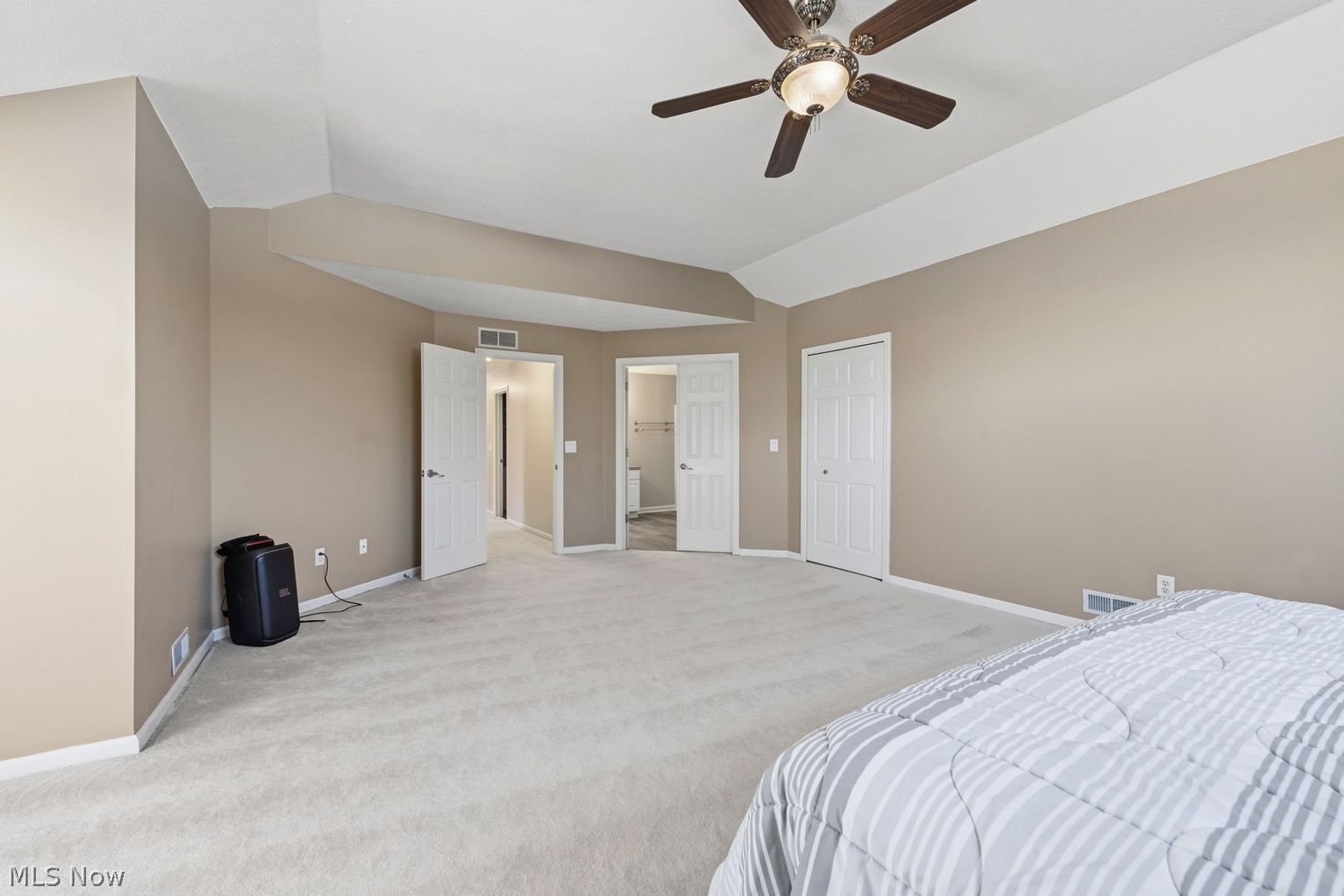 8538 Oaktree Drive Macedonia OH 44056