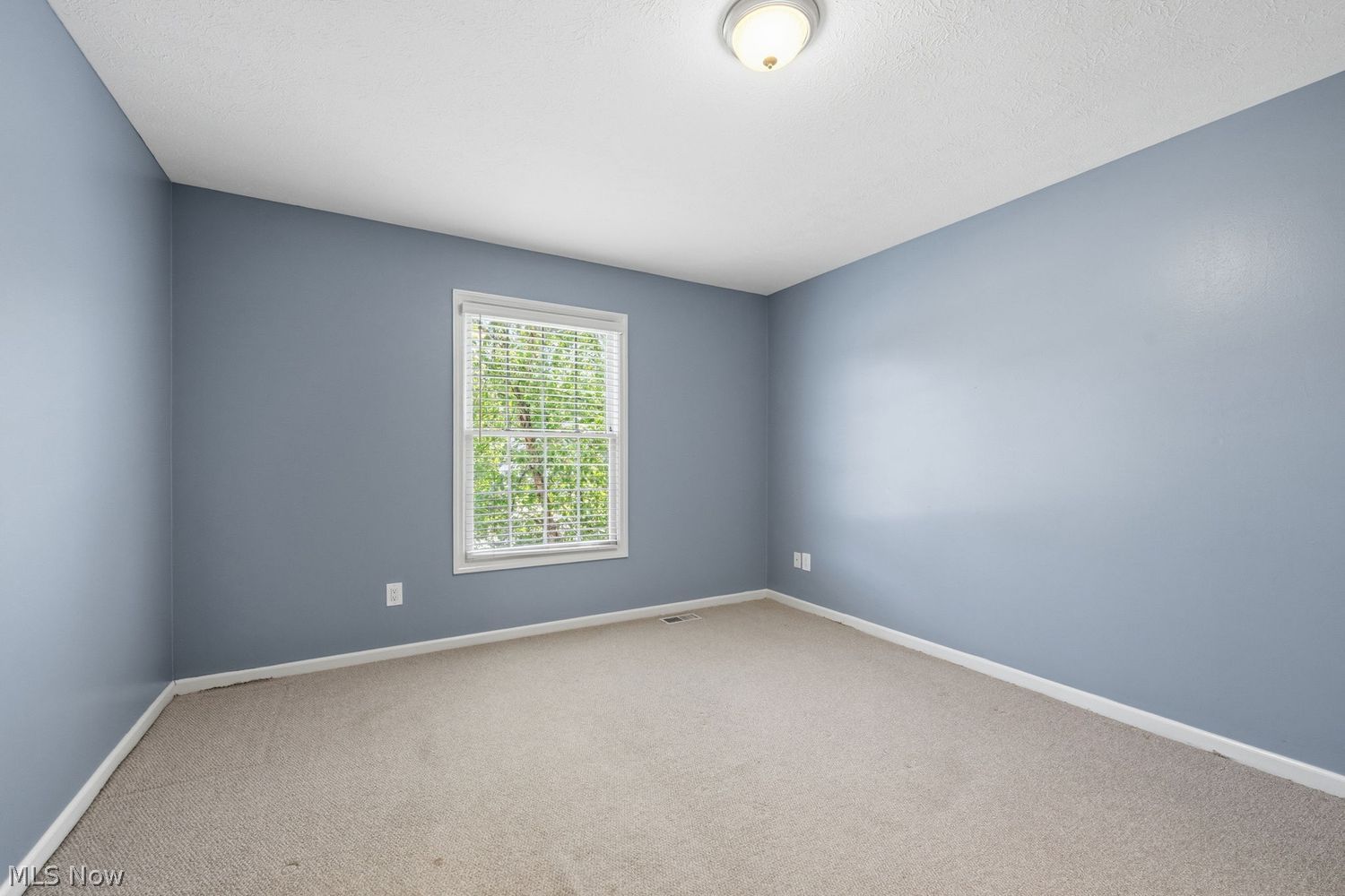 8538 Oaktree Drive Macedonia OH 44056
