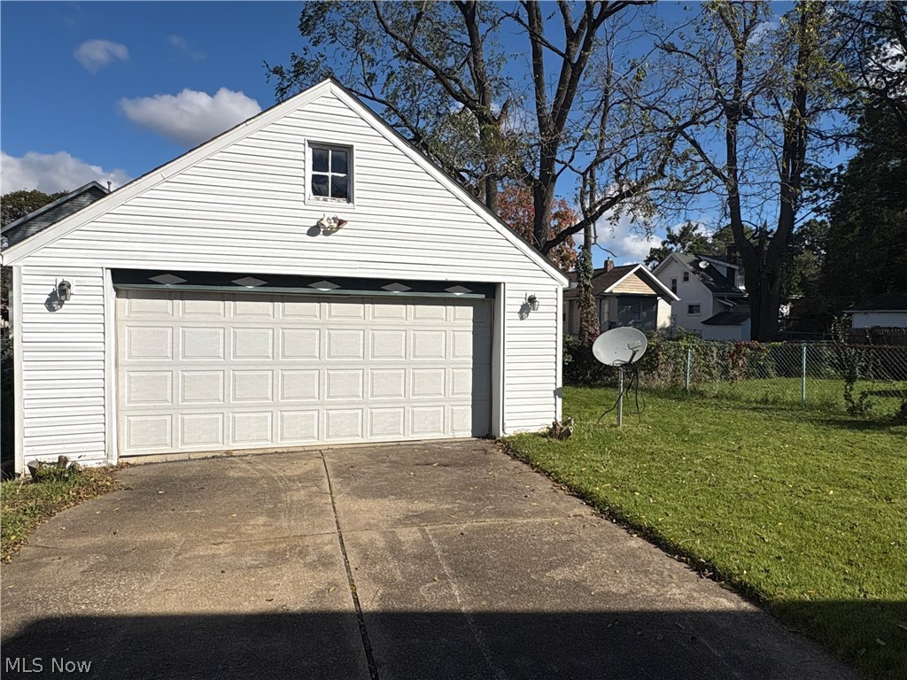 695 Lafollette Street Akron OH 44306