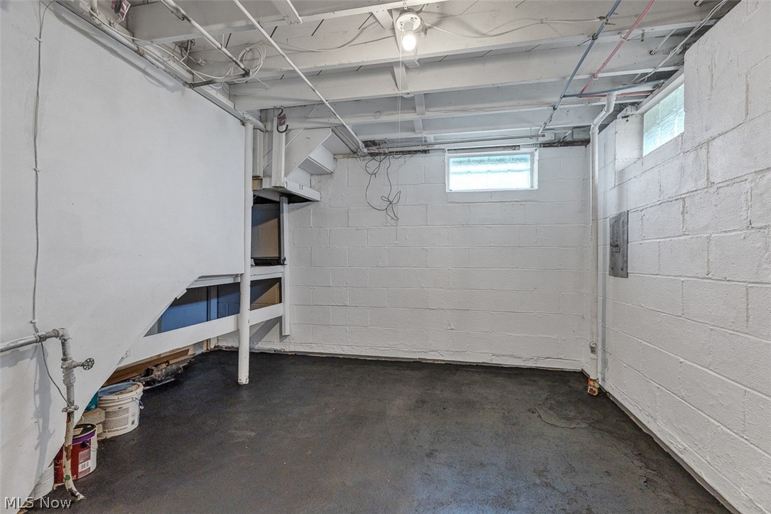 8240 Grand Division Avenue Garfield Heights OH 44125
