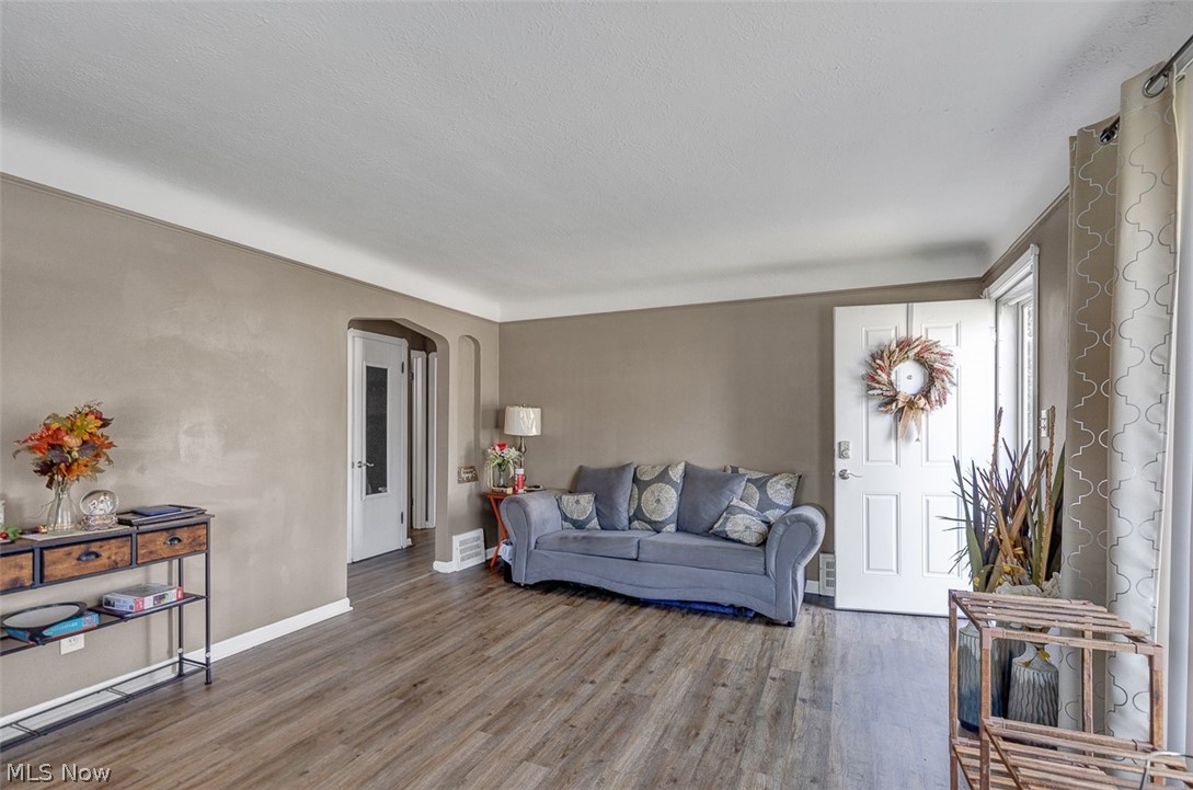 8240 Grand Division Avenue Garfield Heights OH 44125