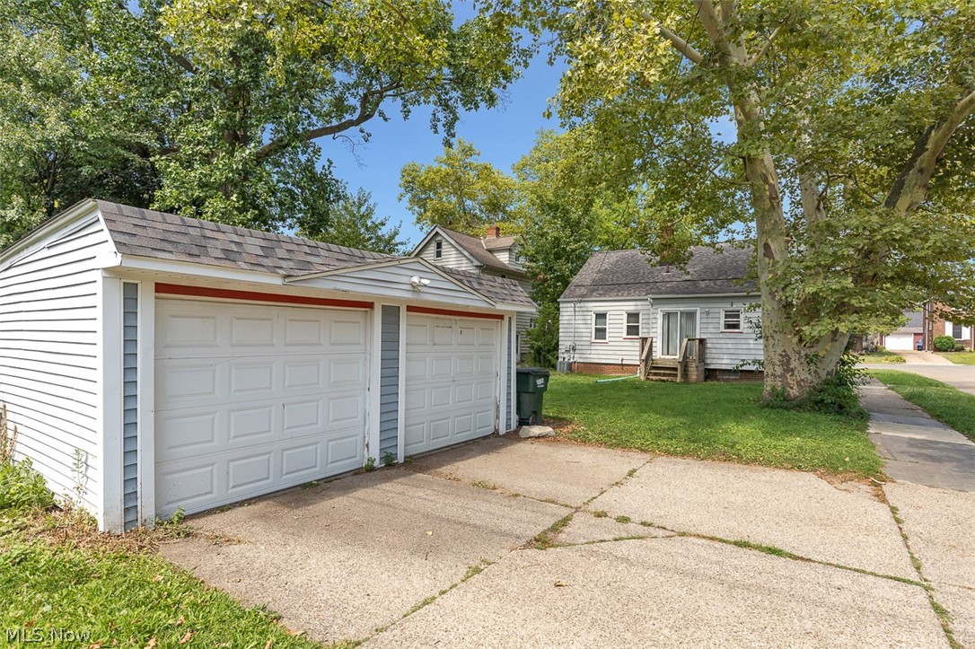 8240 Grand Division Avenue Garfield Heights OH 44125