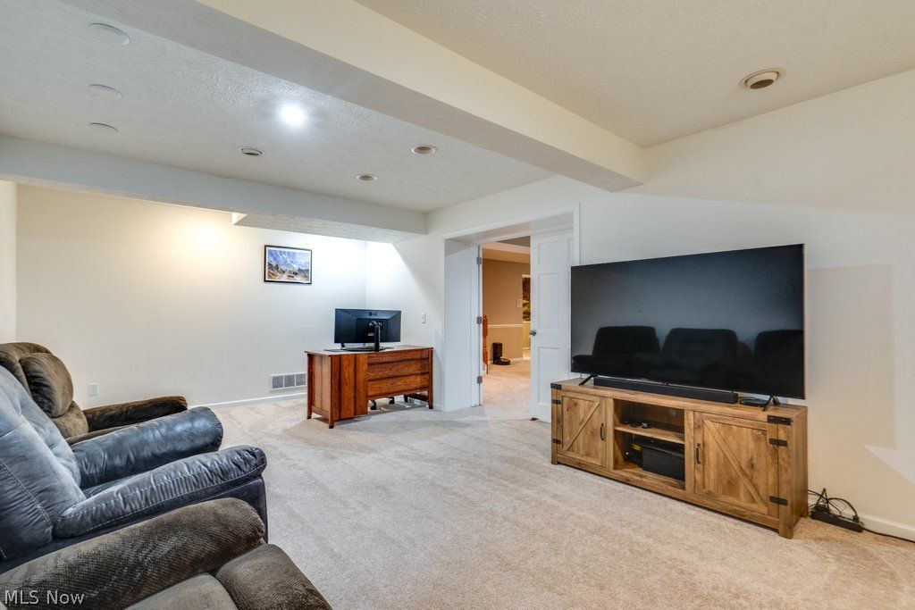 5002 Lake Forest Drive Peninsula OH 44264