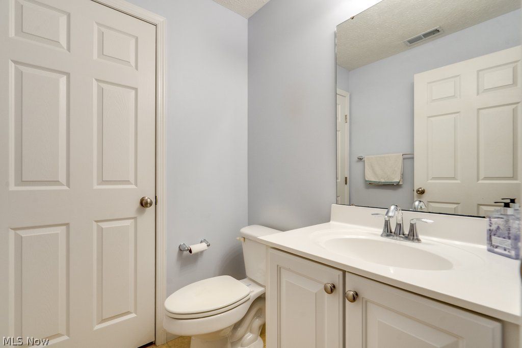 5002 Lake Forest Drive Peninsula OH 44264