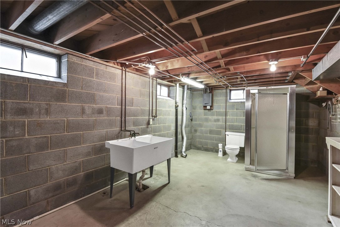 4512 Sheraton Drive Parma OH 44134