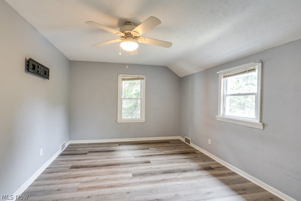 3860 E 155th Street Cleveland OH 44128
