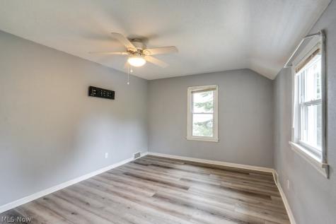 3860 E 155th Street Cleveland OH 44128