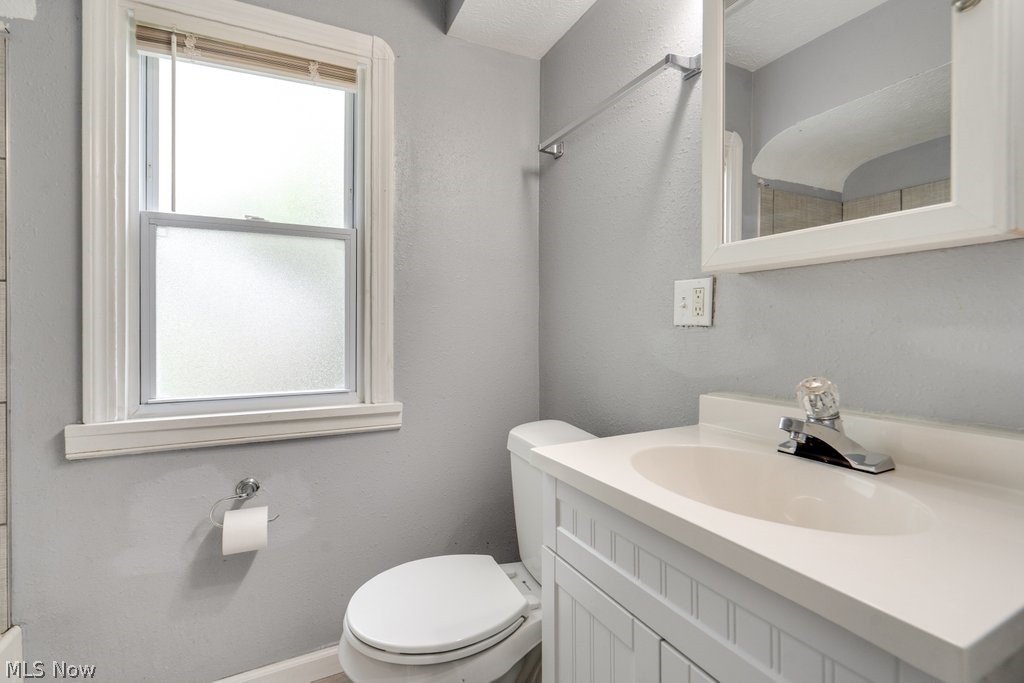 3860 E 155th Street Cleveland OH 44128