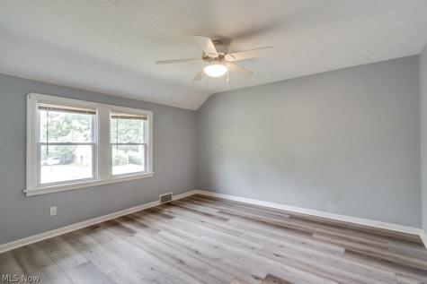 3860 E 155th Street Cleveland OH 44128
