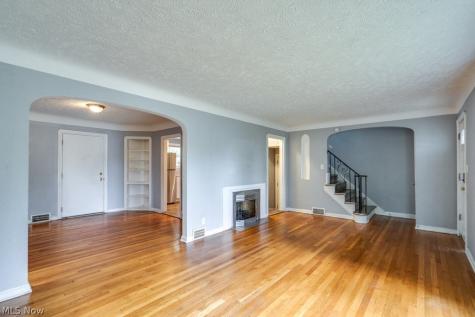 3860 E 155th Street Cleveland OH 44128