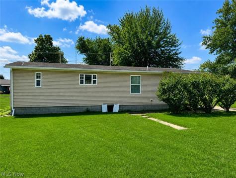 723 W Livingston Avenue Crestline OH 44827