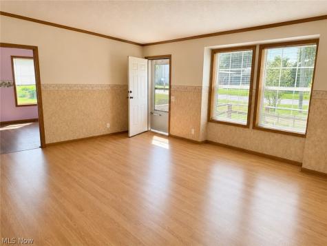 723 W Livingston Avenue Crestline OH 44827