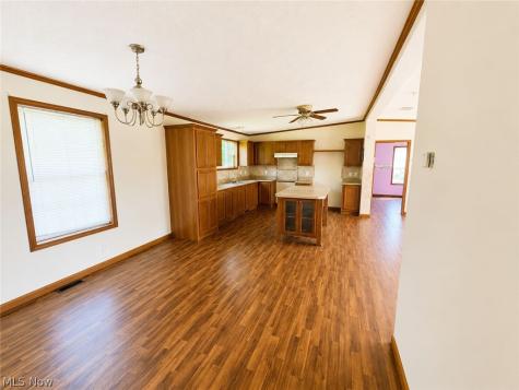 723 W Livingston Avenue Crestline OH 44827