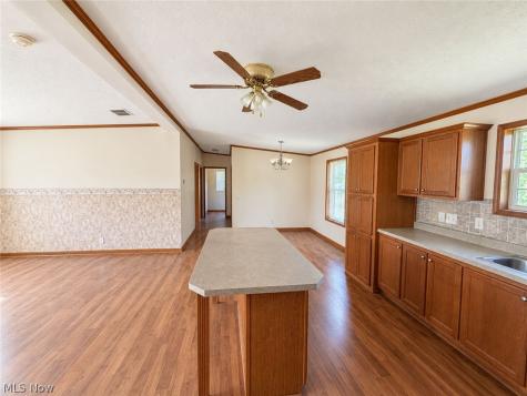 723 W Livingston Avenue Crestline OH 44827