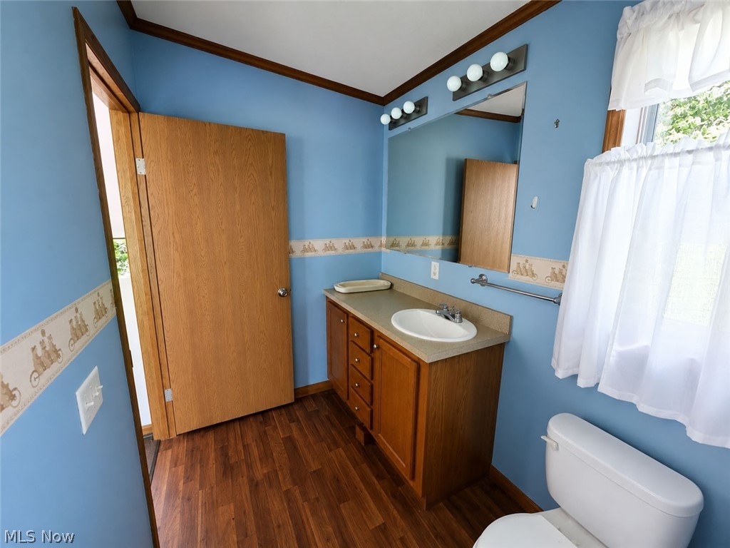 723 W Livingston Avenue Crestline OH 44827