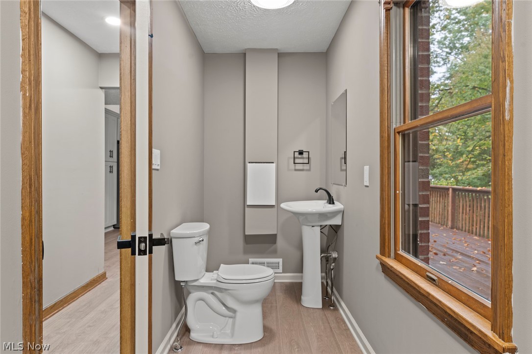 25700 Taylor Street Olmsted Falls OH 44138