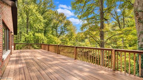 25700 Taylor Street Olmsted Falls OH 44138