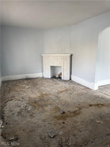885 E 149th Street Cleveland OH 44110