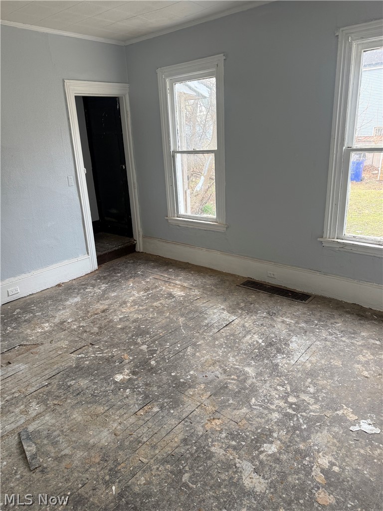 885 E 149th Street Cleveland OH 44110