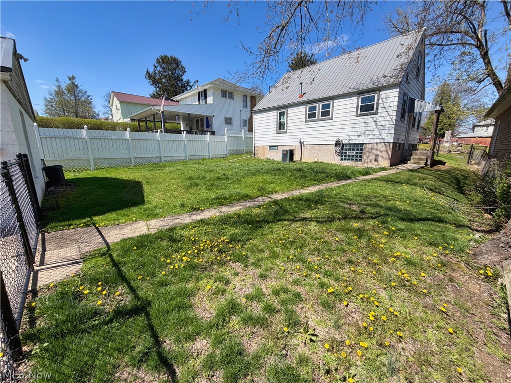 618 Garner Avenue East Liverpool OH 43920