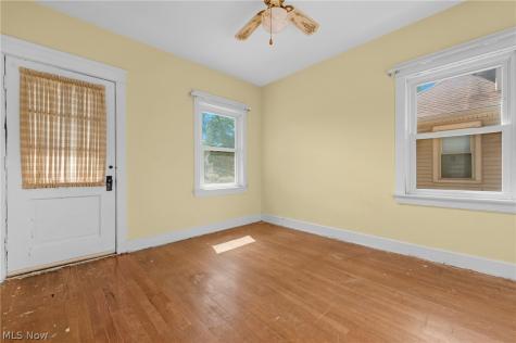 1519 Woodward Avenue Lakewood OH 44107