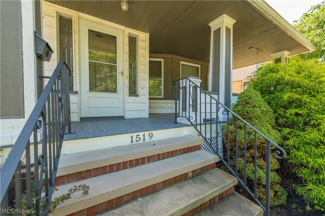 1519 Woodward Avenue Lakewood OH 44107