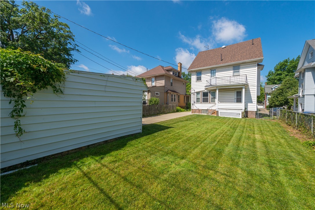1519 Woodward Avenue Lakewood OH 44107
