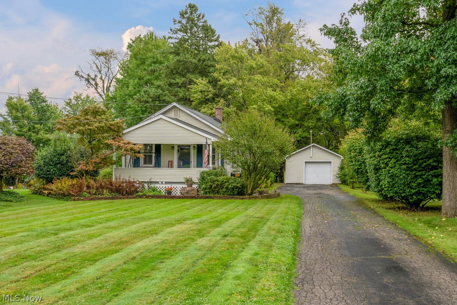 137 5th Avenue Hubbard OH 44425