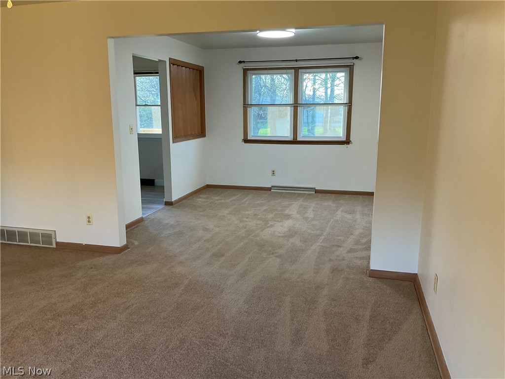 1828 Basil Avenue Youngstown OH 44514