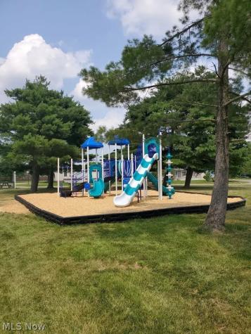 135 Inglewood Place Elyria OH 44035