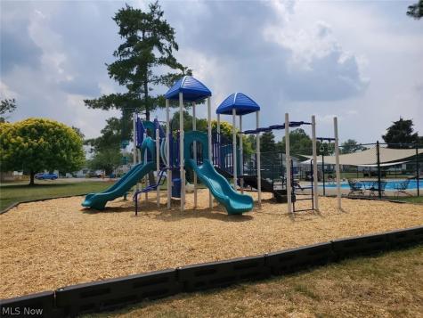 135 Inglewood Place Elyria OH 44035