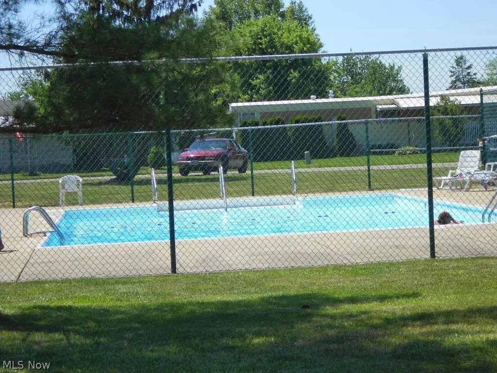 135 Inglewood Place Elyria OH 44035