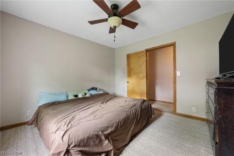 5434 Clay Street Louisville OH 44641